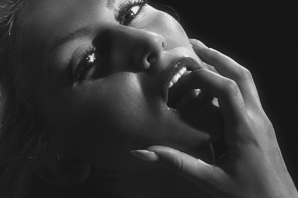 Foreplay Tip: Take each of her fingers into your mouth, one by one, and suck&nbsp;lightly.